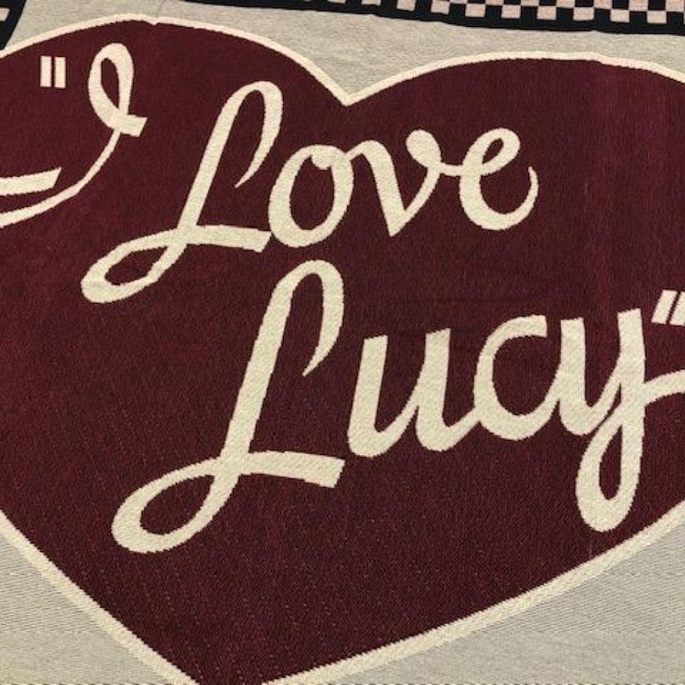 NEW - I Love Lucy "Graphic Logo" Heart Throw Blanket Afghan - Vintage - Rare - Picture 2 of 6